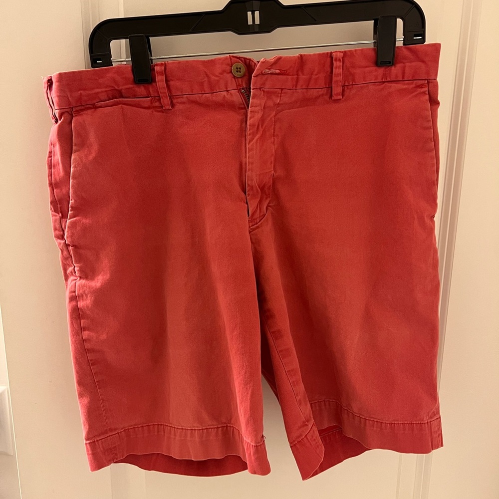 Men’s size 33 Polo Shorts. 2%elastane for stretch and comfort